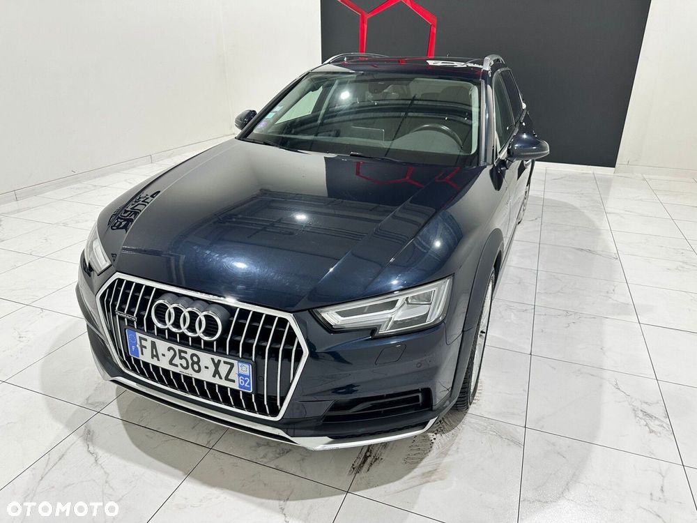 Audi A4 Allroad - 32