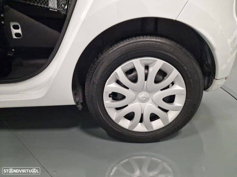 Renault CLIO SOCIETE 1.5 DCI 90CV GPS IVA DEDUTIVEL - 33