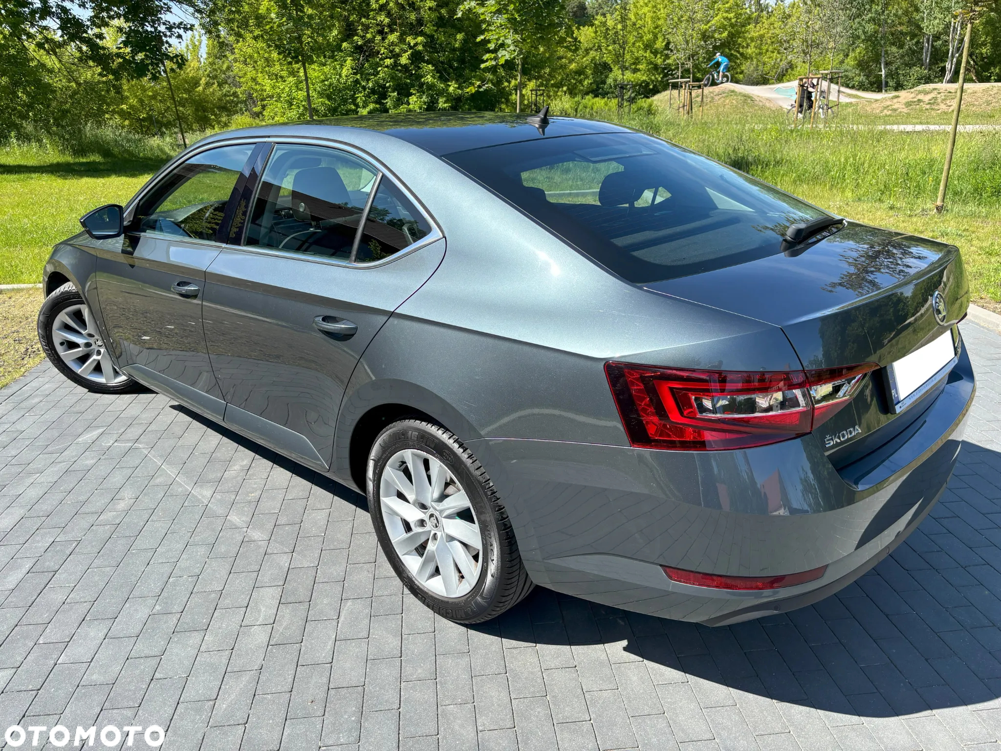 Skoda Superb 2.0 TDI 4x4 Style DSG - 6