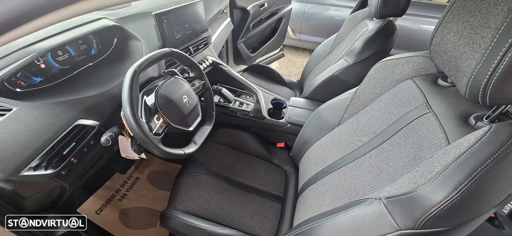 Peugeot 3008 1.6 Hybrid Allure Pack e-EAT8 - 17