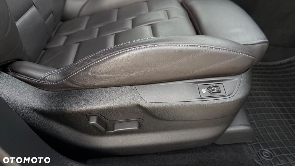 Citroën DS5 Hybrid4 EGS6 SportChic - 18