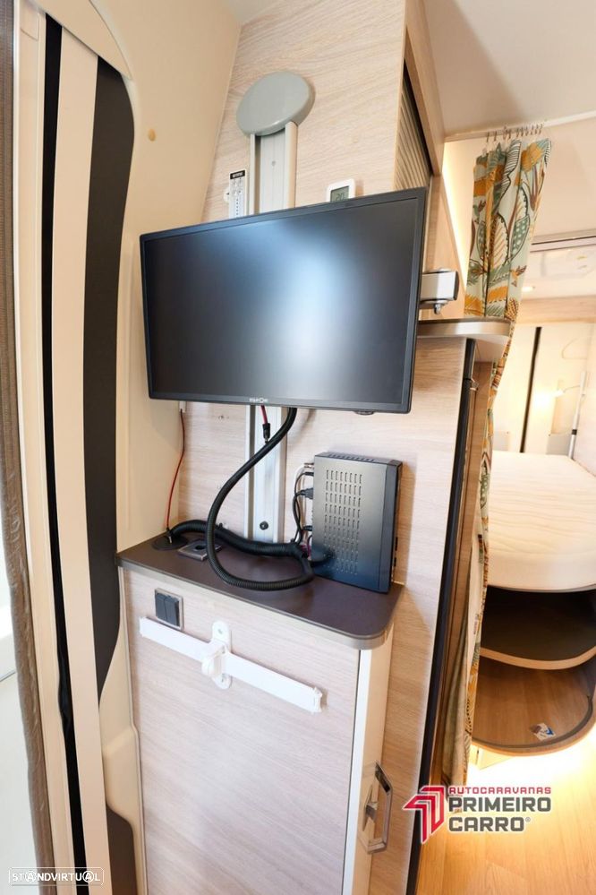 Rapido Van V62 cama francesa - 12