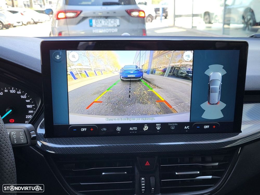 Ford Focus 1.0 EcoBoost MHEV ST-Line — fotografia 12