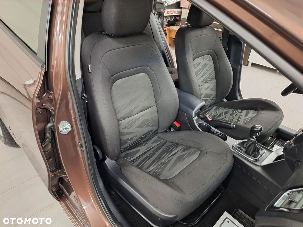 Kia Ceed 1.6 GDI Fifa World Cup Edition - 27