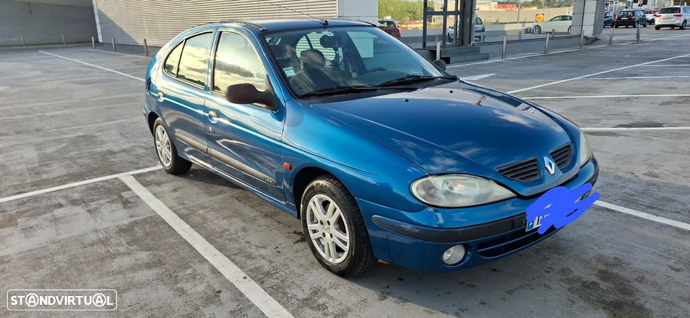 Renault Mégane 1.4 16V RXE AC - 1