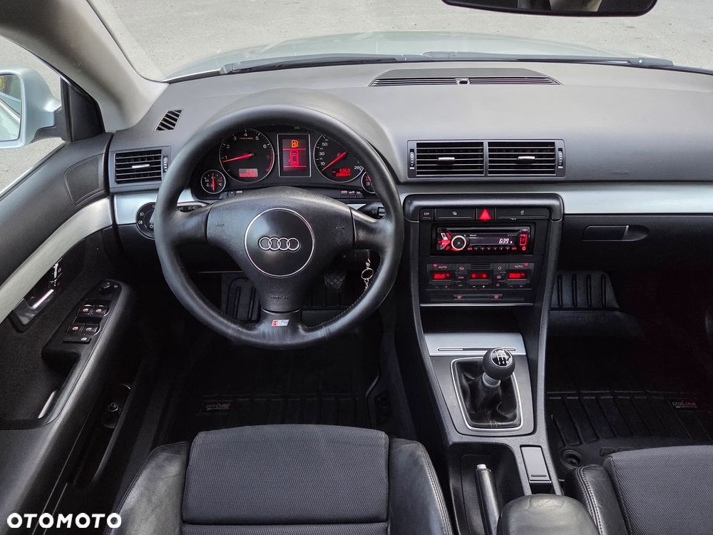 Audi A4 Limousine - 19