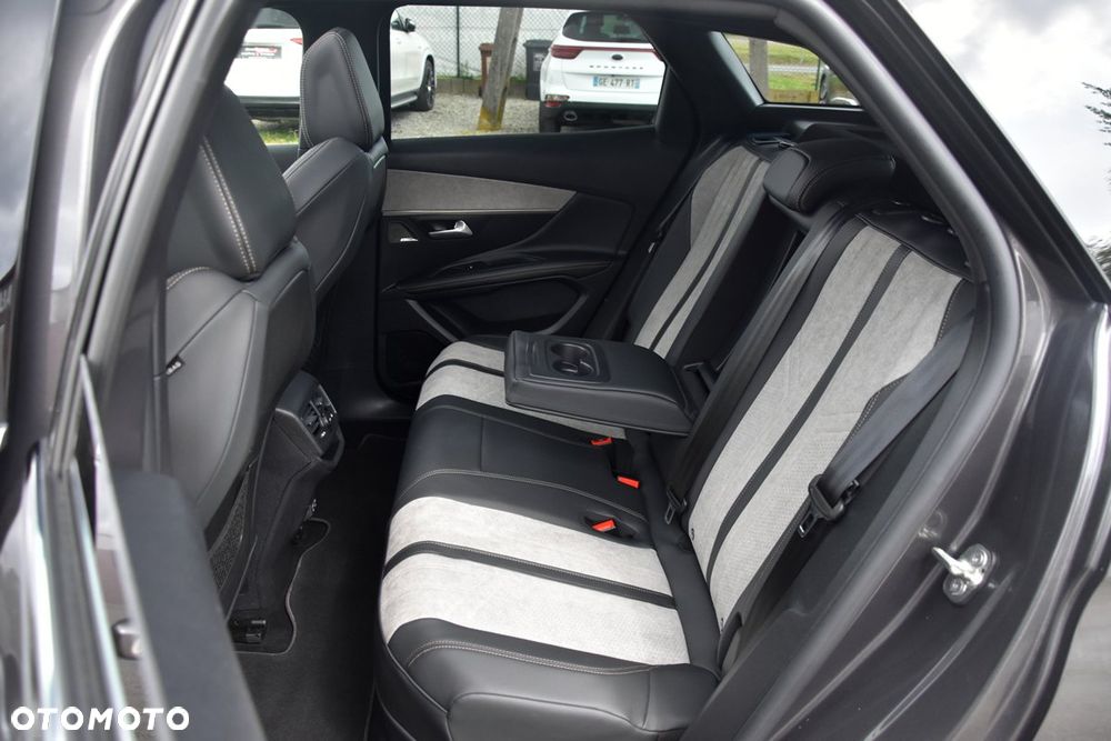 Peugeot 3008 1.6 PureTech HYbrid GT Line S&S EAT8 - 20