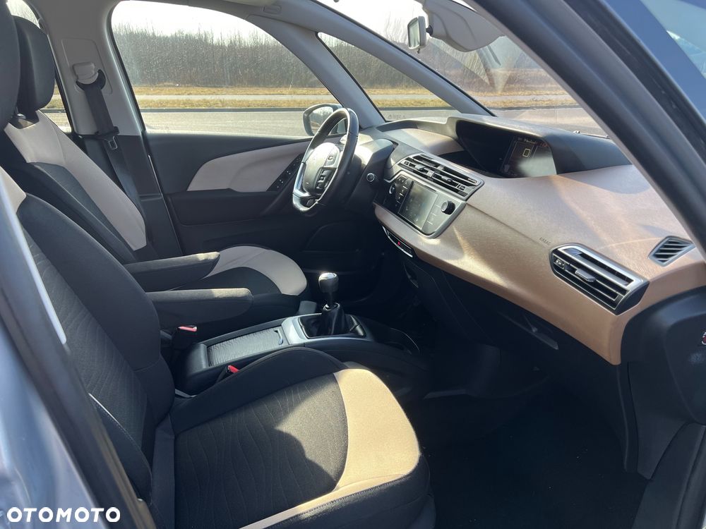 Citroën C4 Picasso - 11