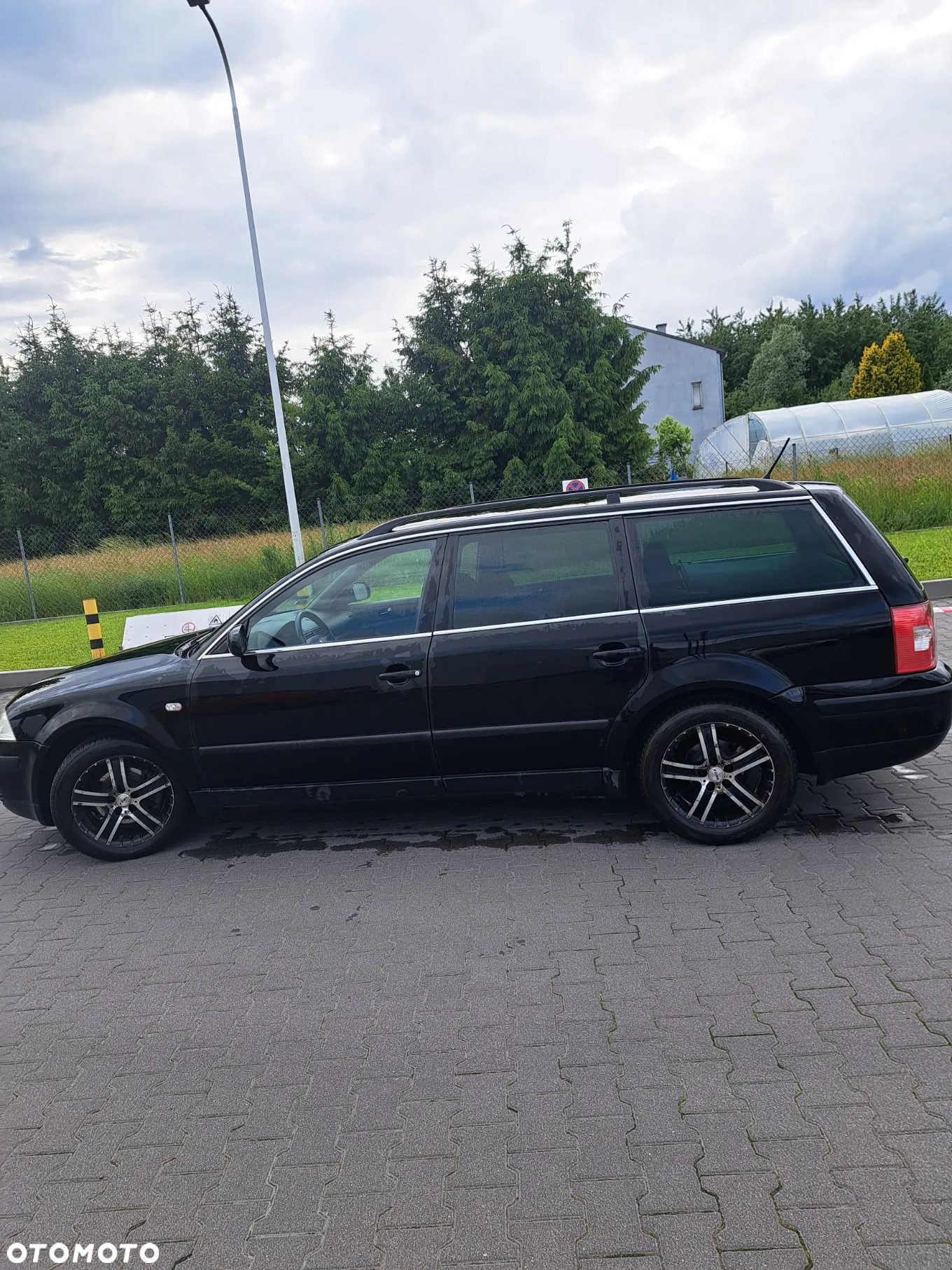 Volkswagen Passat - 2