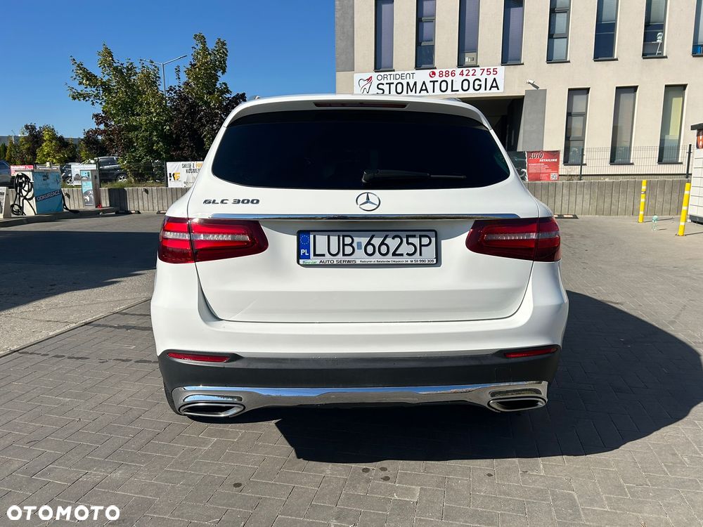 Mercedes-Benz GLC - 29