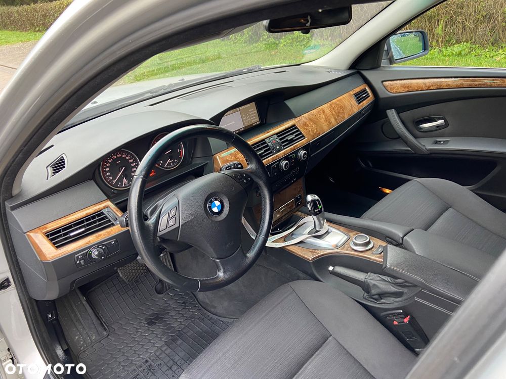 BMW Seria 5 530d Edition Sport - 11
