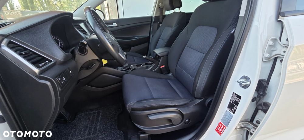 Hyundai Tucson blue 1.6 GDi 2WD Passion - 32