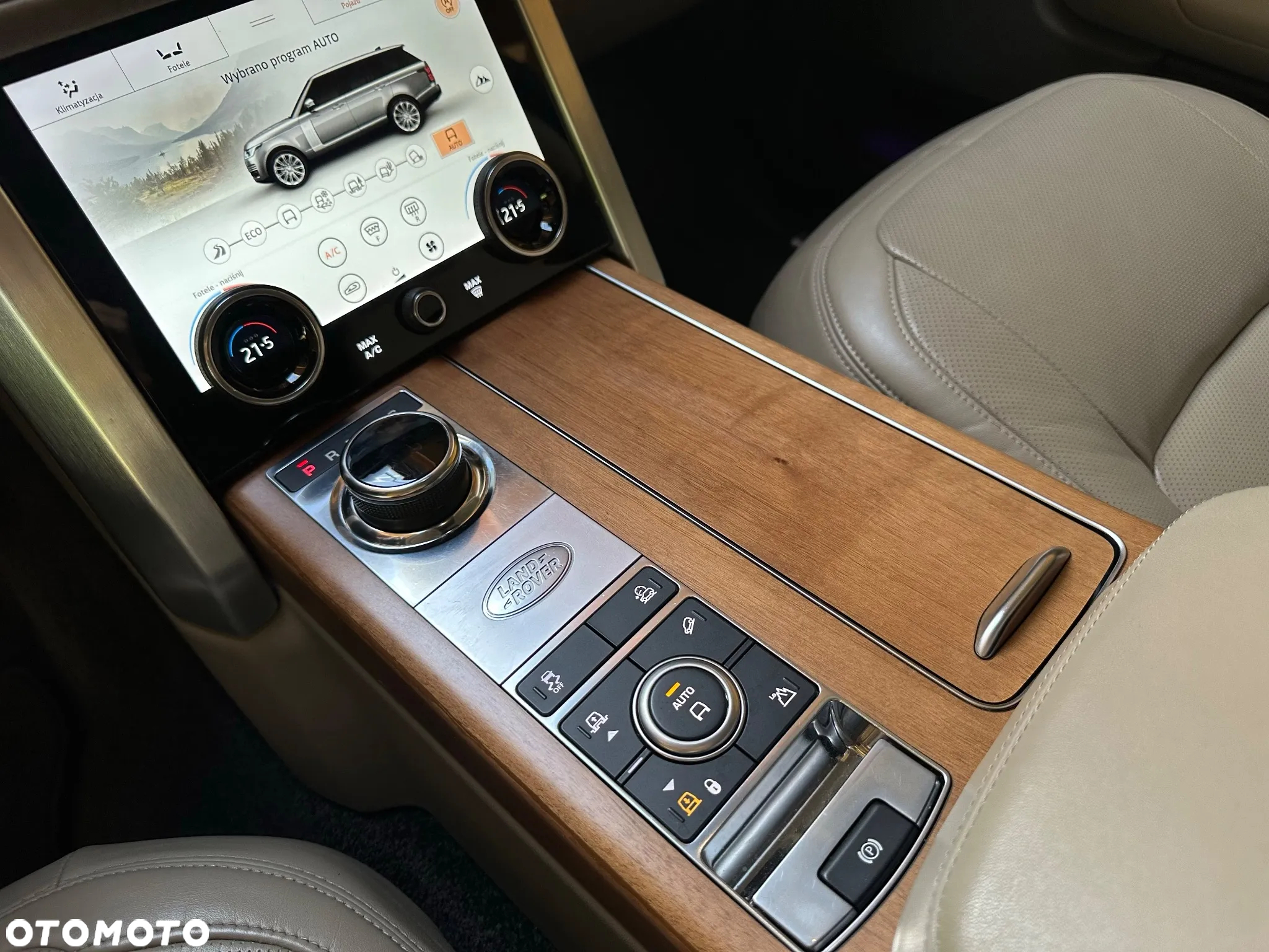 Land Rover Range Rover 4.4SD V8 Vogue - 29