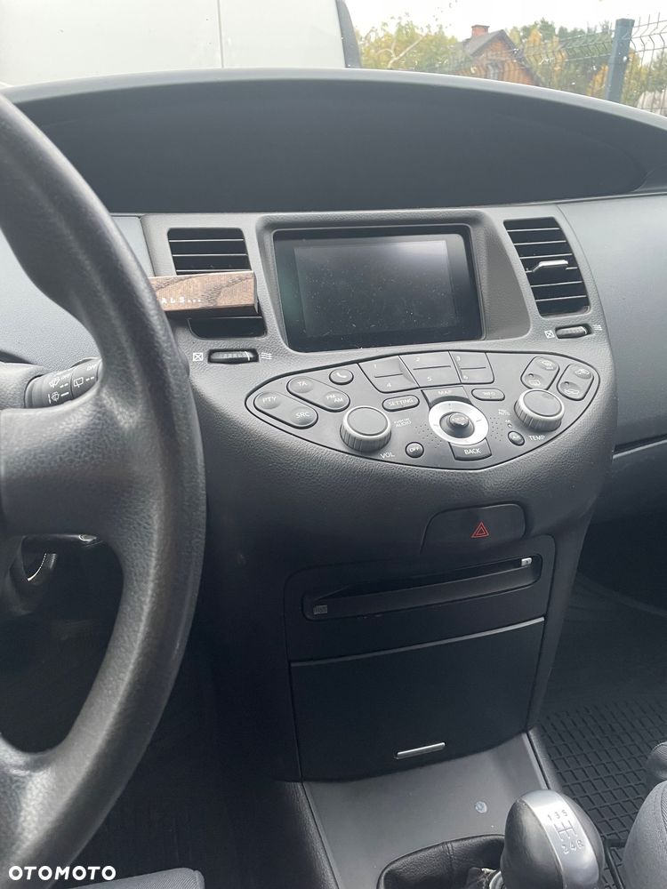 Nissan Primera - 8