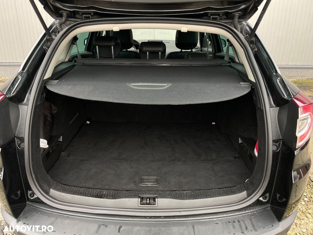 Renault Megane ENERGY dCi 130 Start & Stop Bose Edition - 21