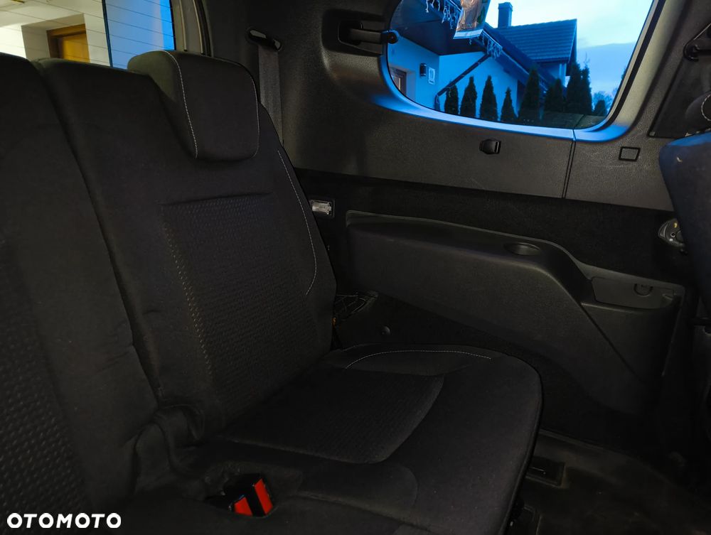 Dacia Lodgy 1.3 TCe Laureate S&S - 27