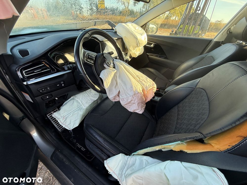 Kia Niro 1.6 GDI HEV 2WD OPF Vision - 23