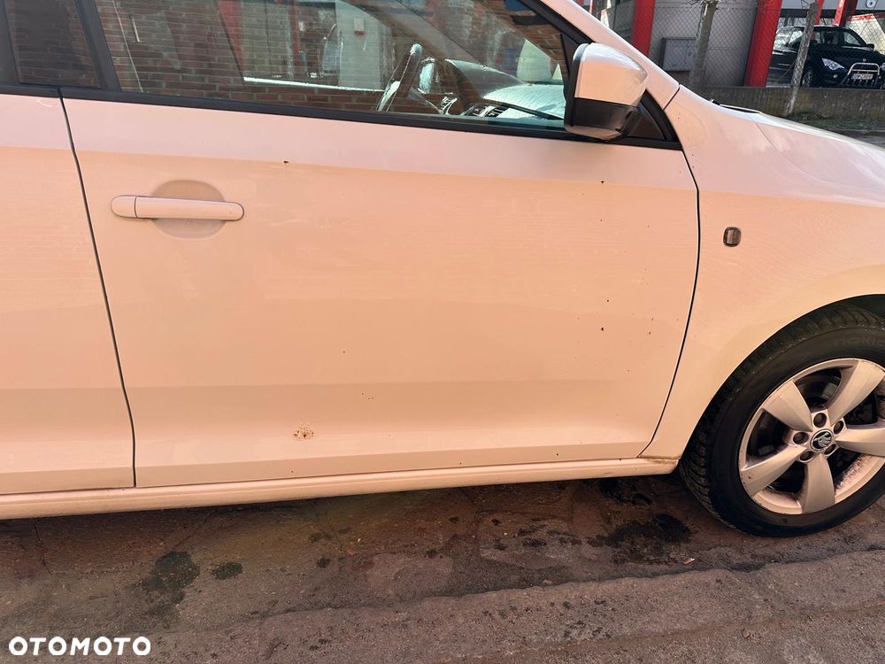 Skoda RAPID 1.6 TDI DPF Ambition Max - 15