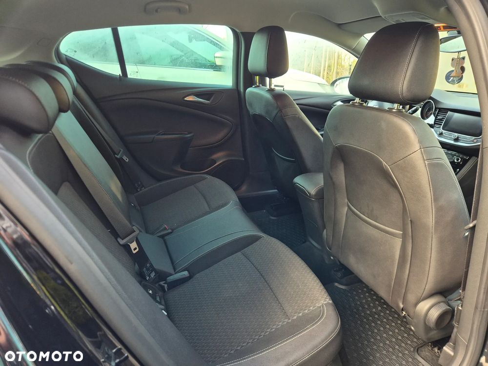 Opel Astra 1.4 Turbo Innovation - 21