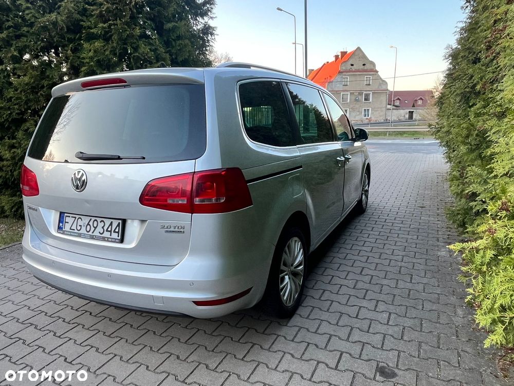 Volkswagen Sharan 2.0 TDI Highline DSG - 4