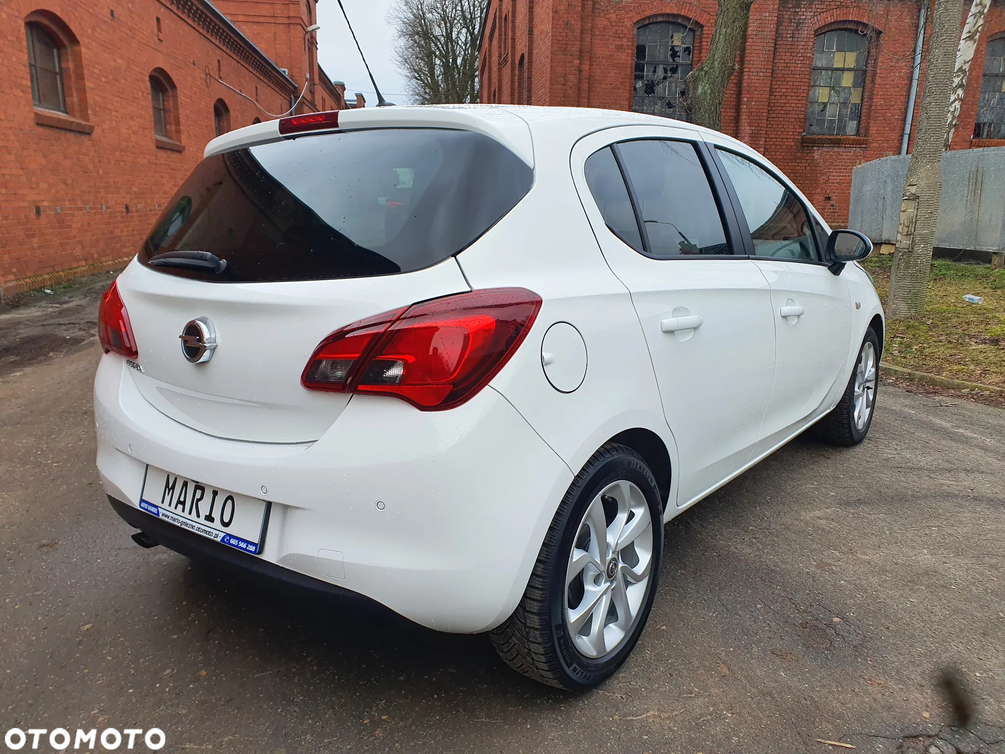 Opel Corsa 1.4 Cosmo - 3