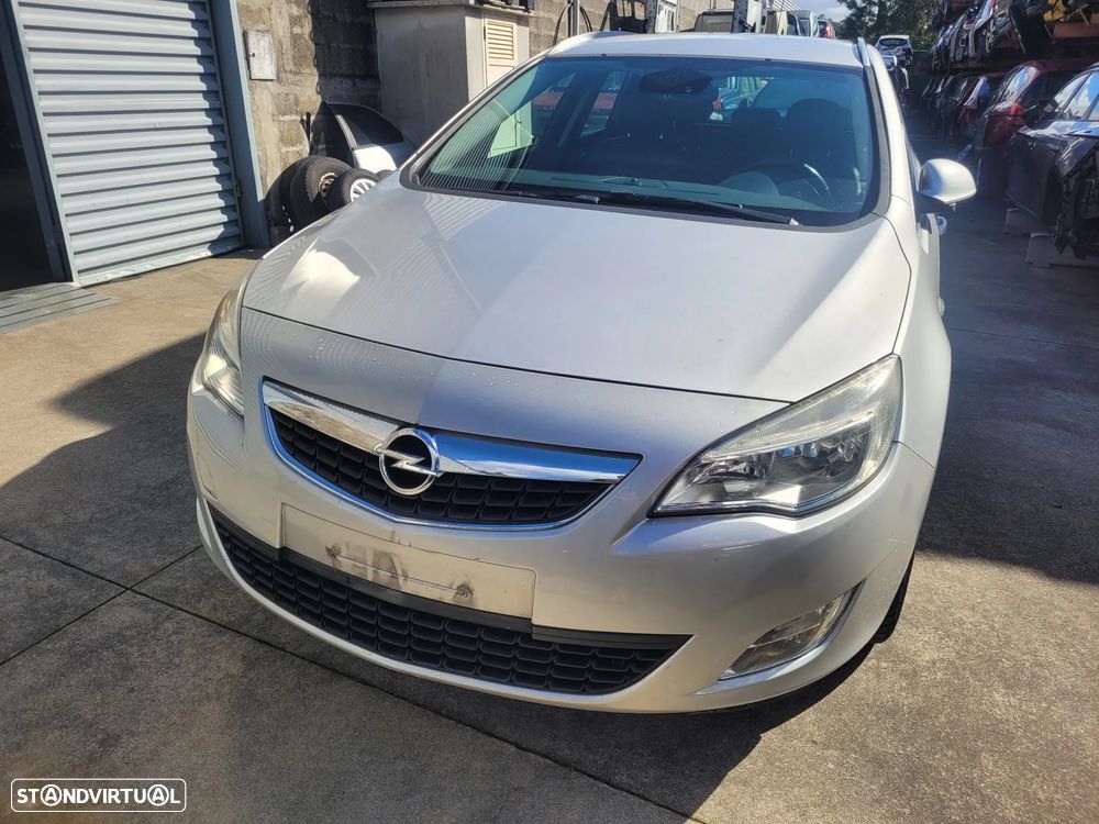 Opel Astra J Sw para peças - 1