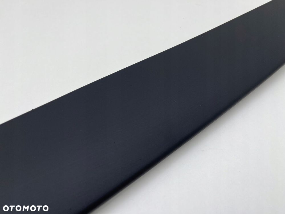 VOLVO V90 OSŁONA LISTWA TYLNEJ KLAPY 31426778 - 3