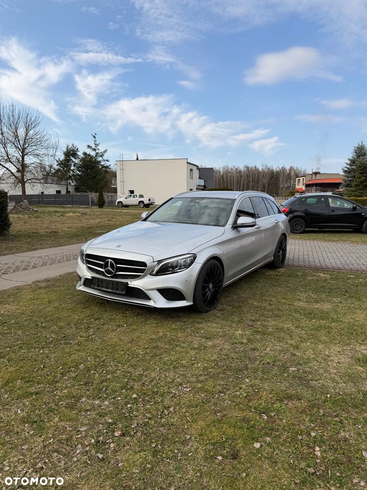 Mercedes-Benz Klasa C 300 d 9G-TRONIC Avantgarde - 23