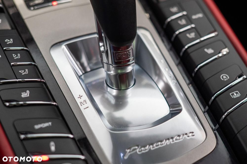 Porsche Panamera - 20
