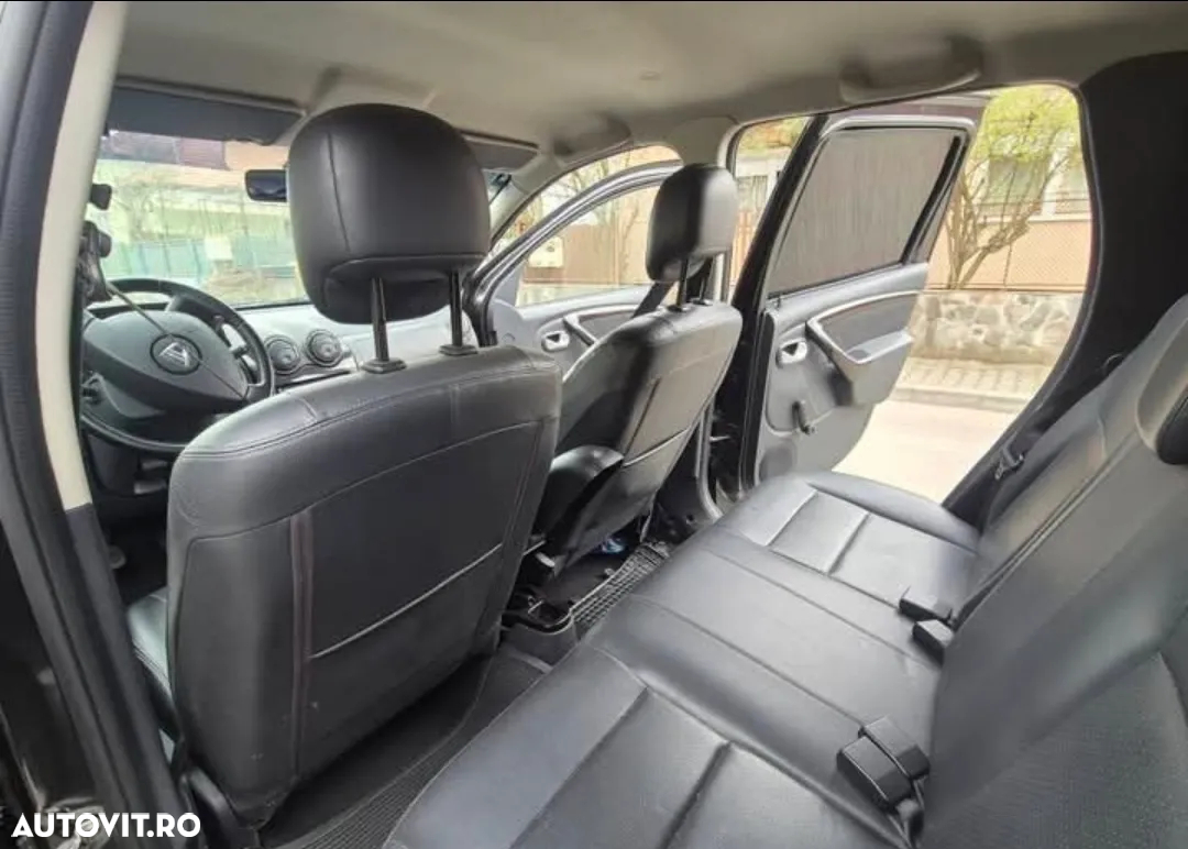 Dacia Duster 1.6 4x4 - 13