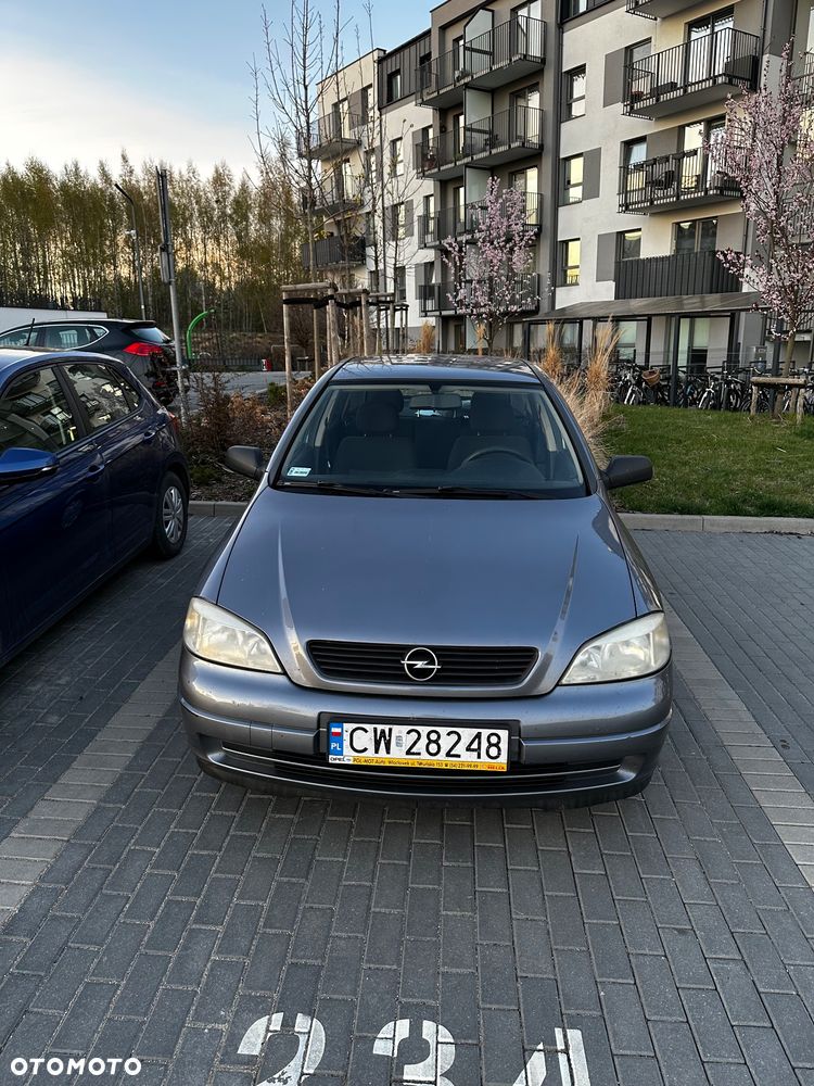 Opel Astra - 1