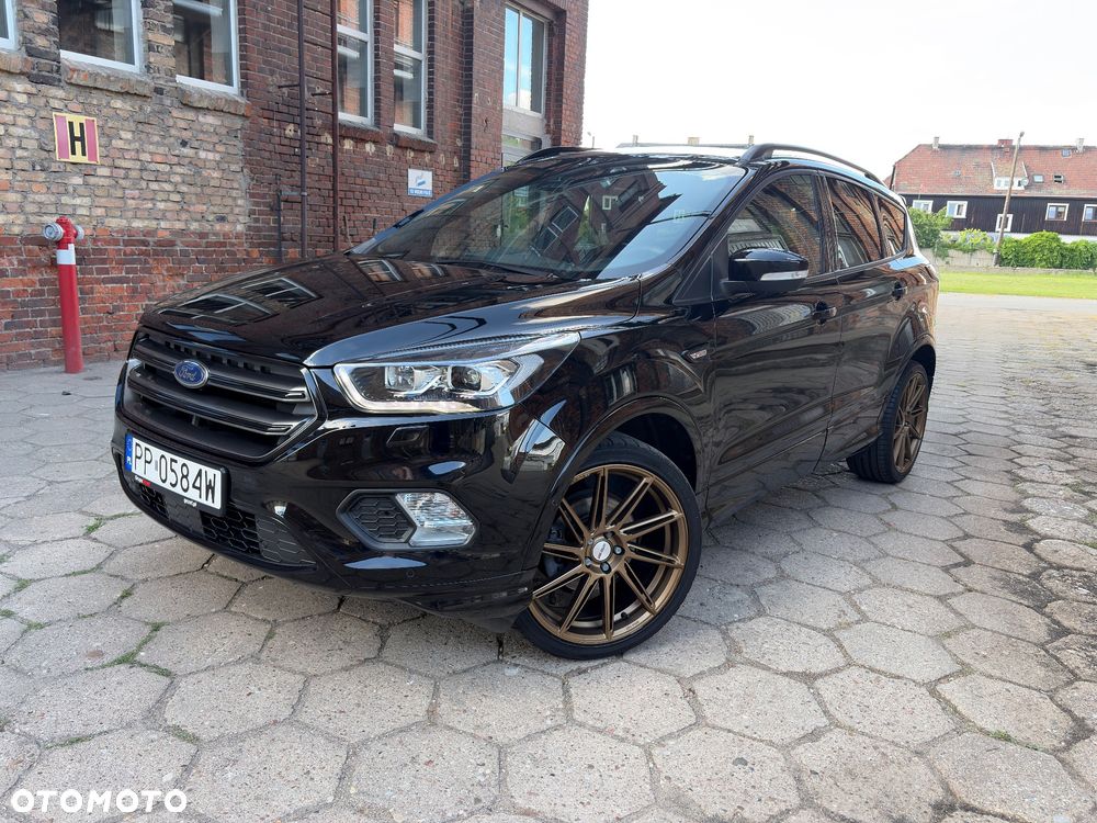 Ford Kuga 1.5 EcoBoost 2x4 ST-Line - 4