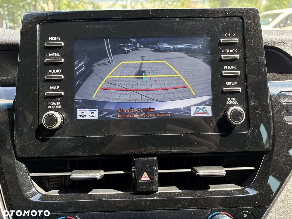 Toyota Camry 2.5 Hybrid Comfort CVT - 27