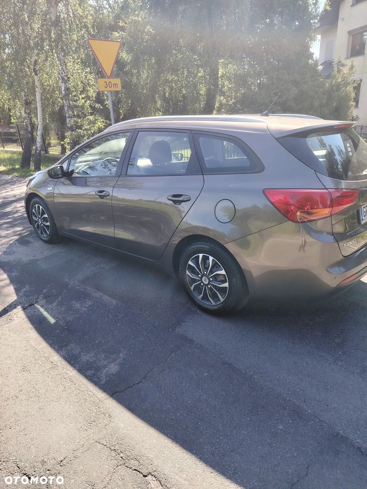 Kia Ceed 1.6 GDI Business Line - 5