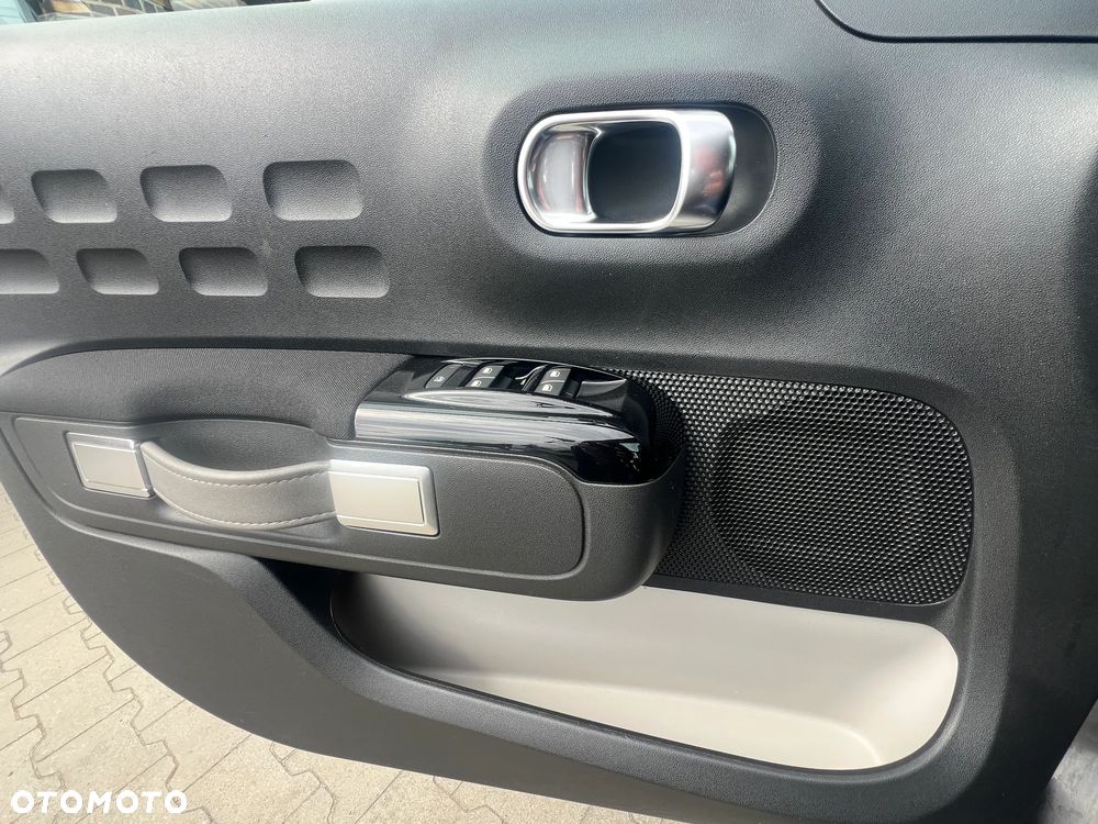 Citroën C3 1.2 PureTech Shine - 15
