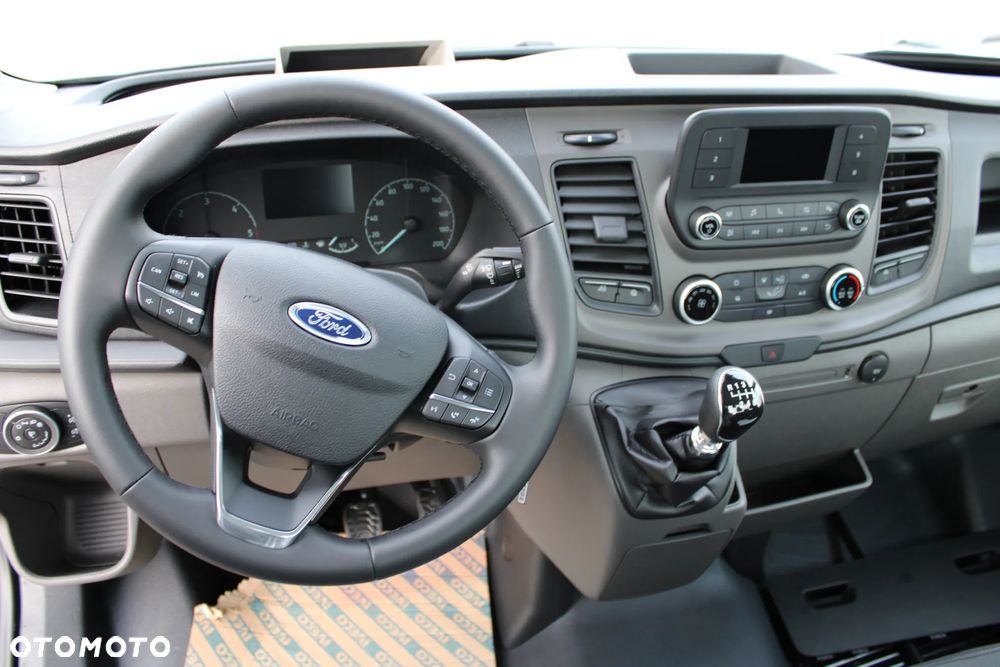 Ford Transit - 12