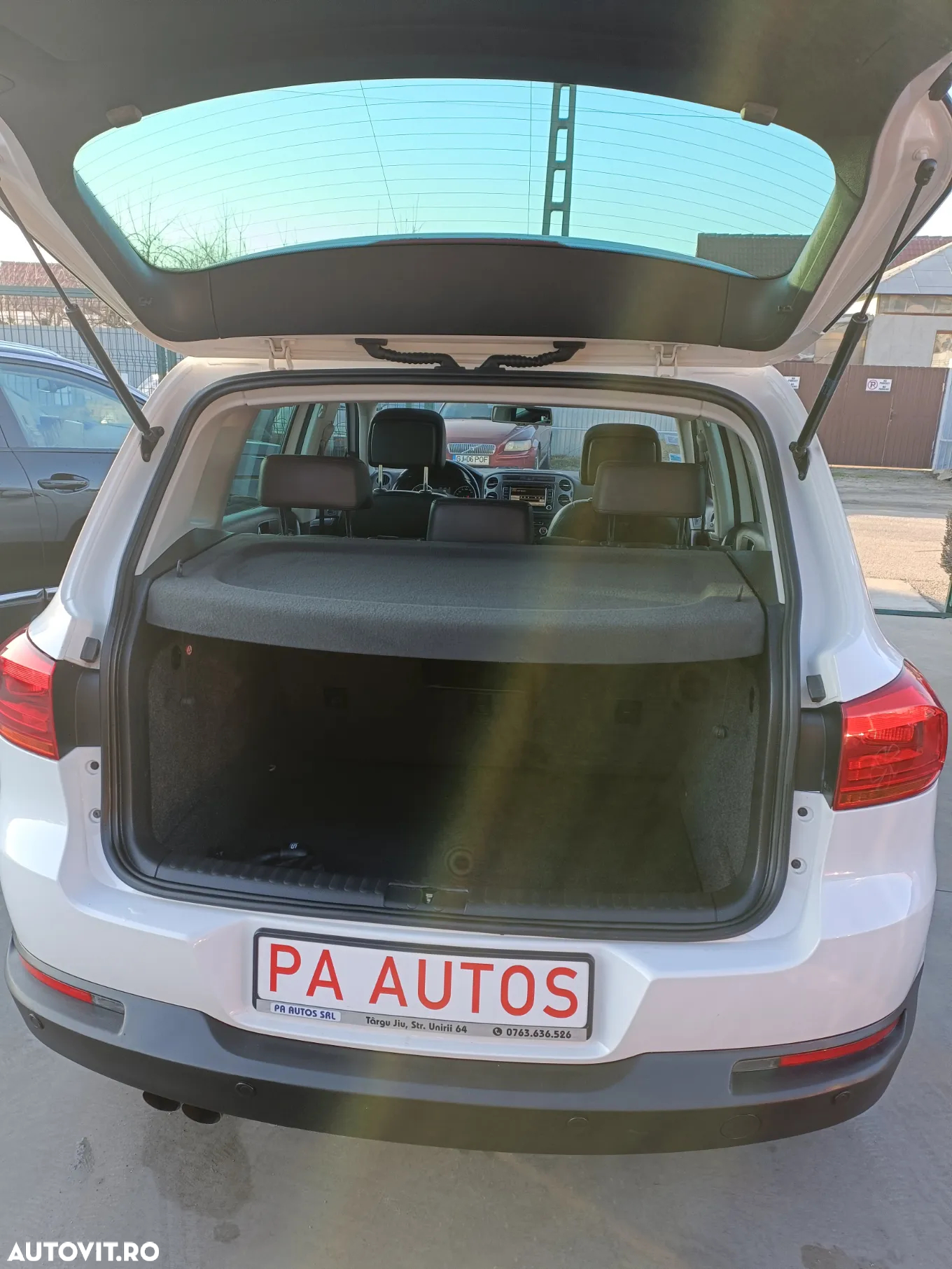 Volkswagen Tiguan 2.0 TDI DPF 4Motion BlueMotion Technology DSG Exclusive - 22