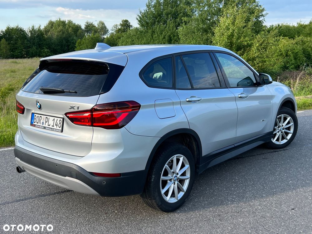 BMW X1 sDrive18i Sport Line - 22