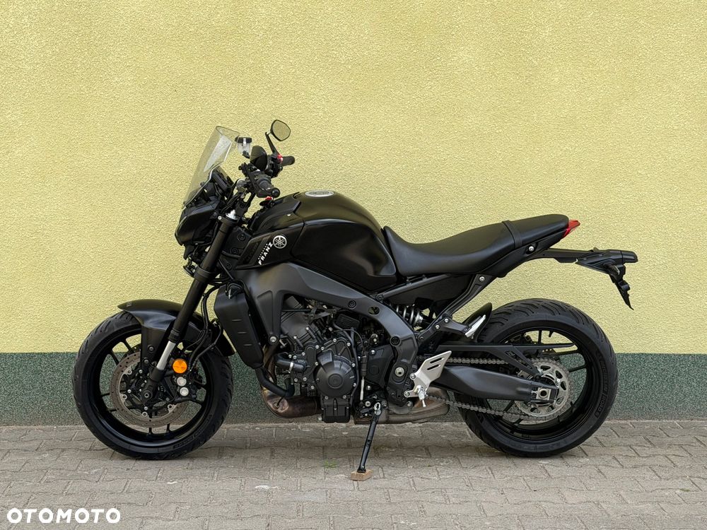 Yamaha MT - 24