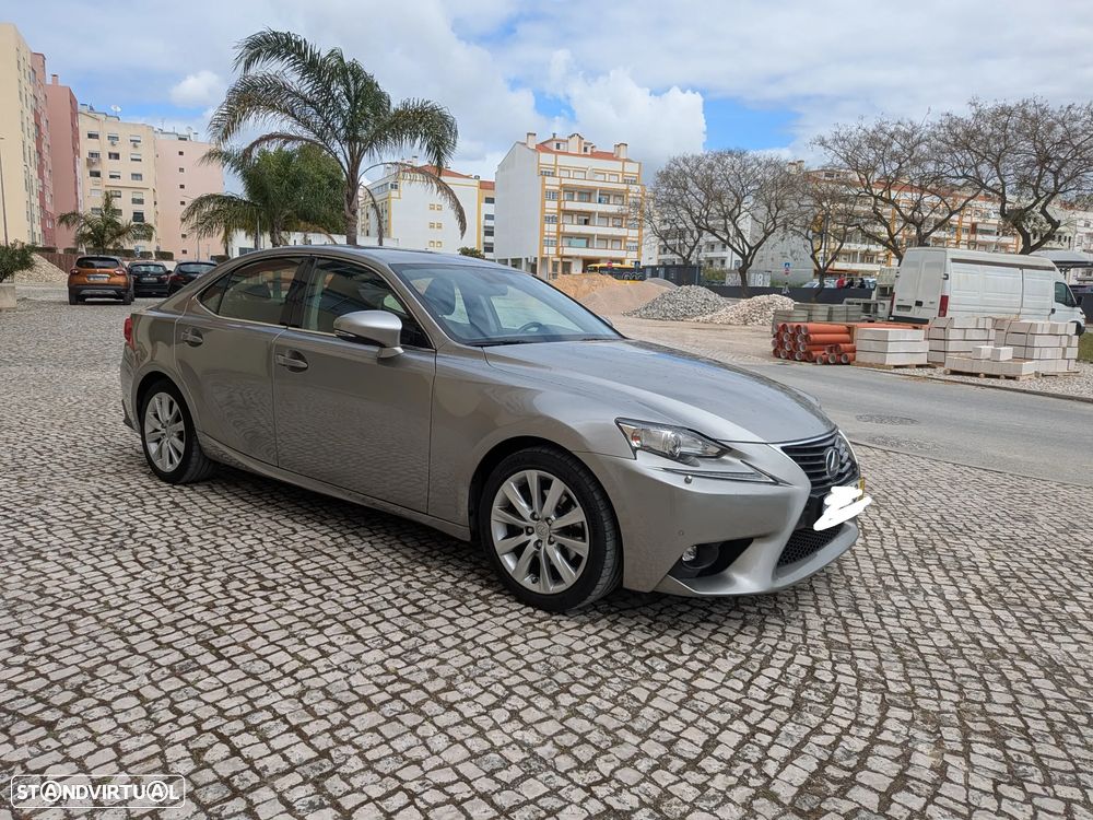 Lexus IS 300H Pack Executive - 1
