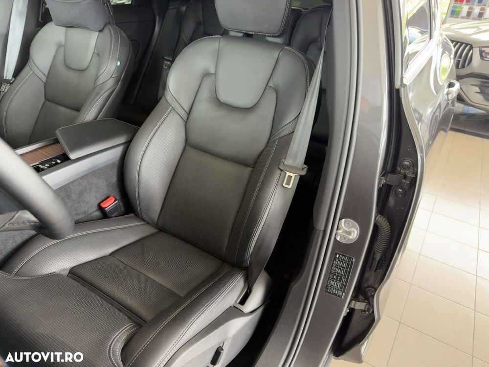 Volvo XC 60 Recharge T8 AWD AT Ultimate Bright - 15