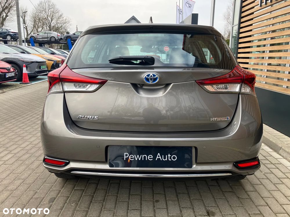Toyota Auris Hybrid 135 Premium - 5