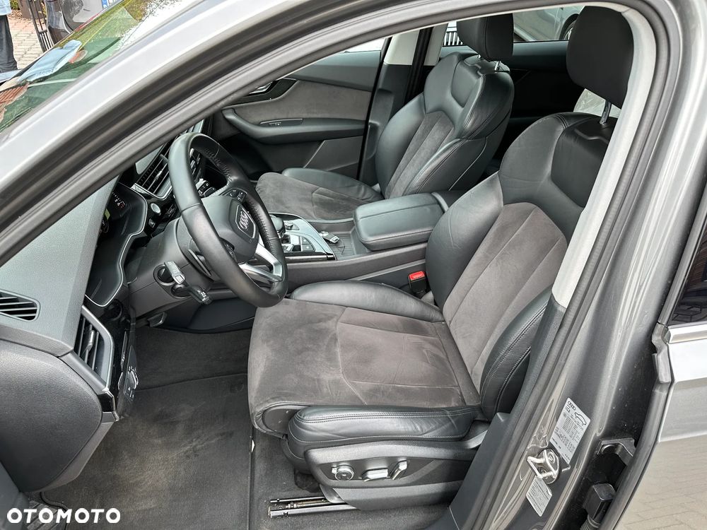 Audi Q7 - 24