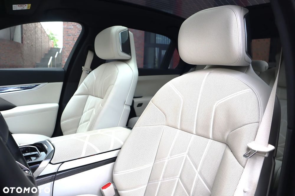 BMW Seria 7 740d xDrive mHEV M Sport sport - 12