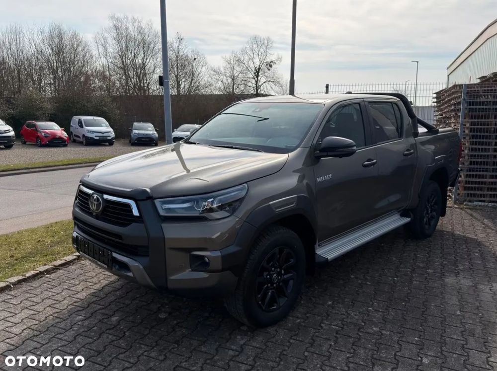 Toyota Hilux 2.8 D-4D mHEV Double Cab Executive 4x4 - 2