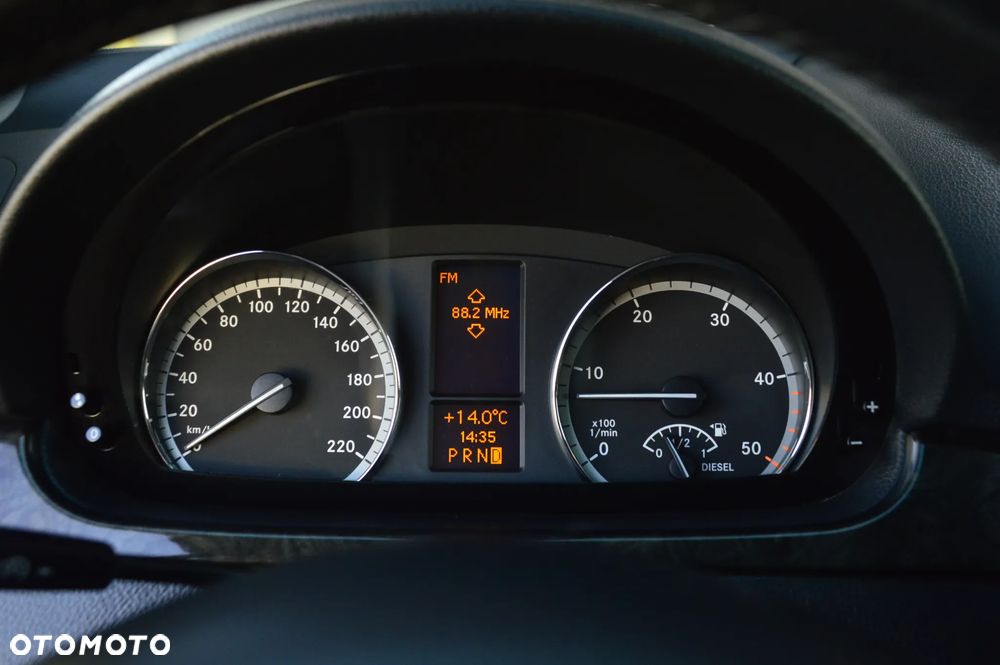 Mercedes-Benz Viano 2010 photo 5