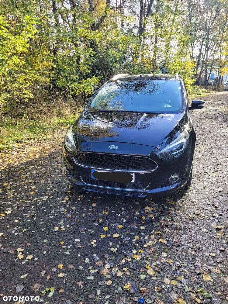 Ford S-Max - 13