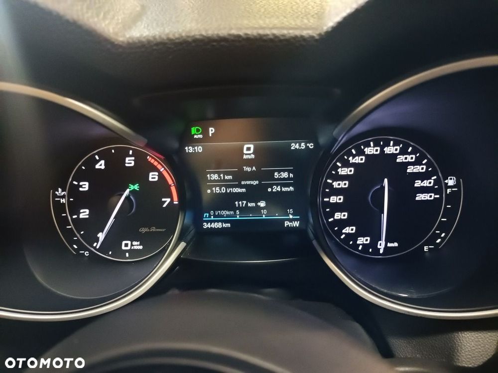 Alfa Romeo Stelvio - 6