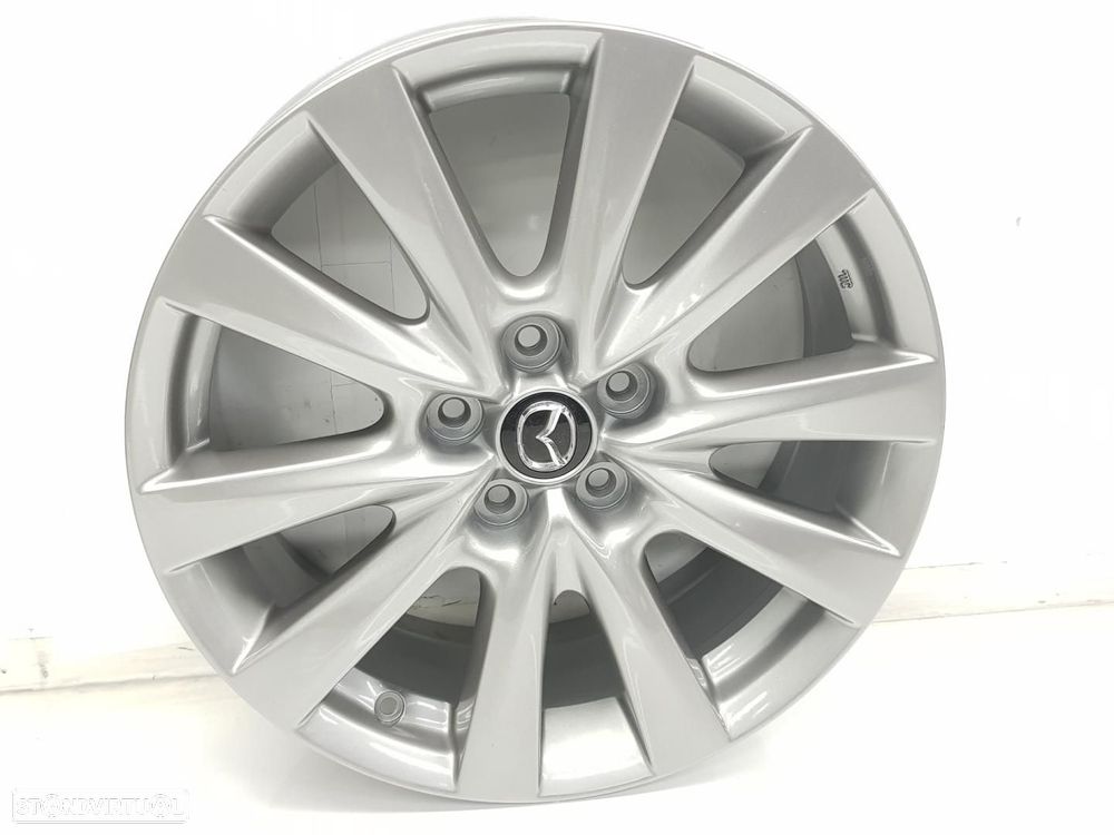 PNEU MAZDA 3 SEDÁN BP - 1