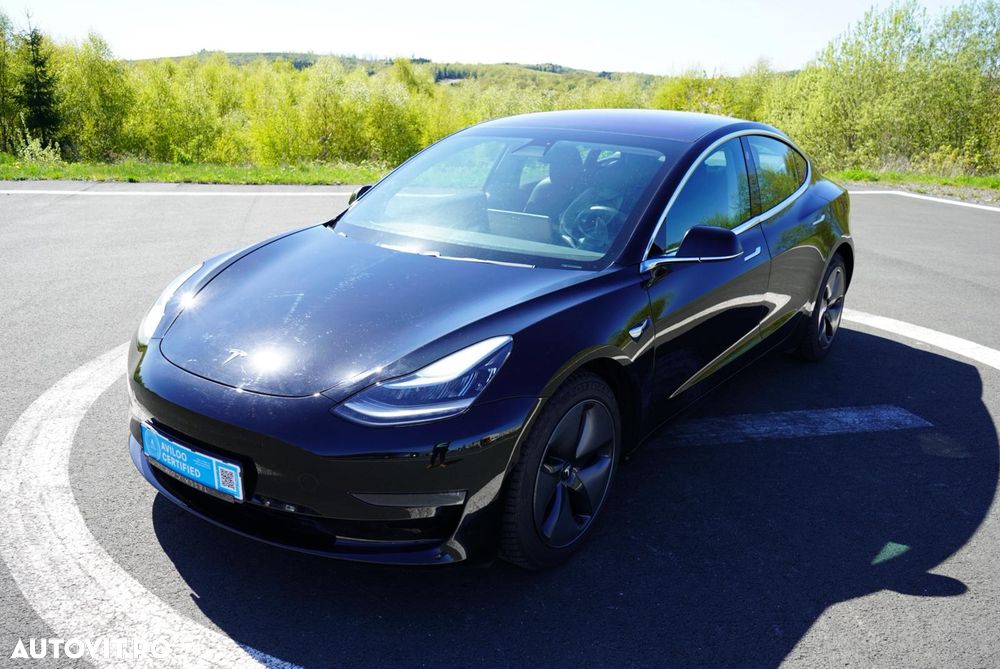 Tesla Model 3 Langstreckenbatterie Allradantrieb Dual Motor - 1